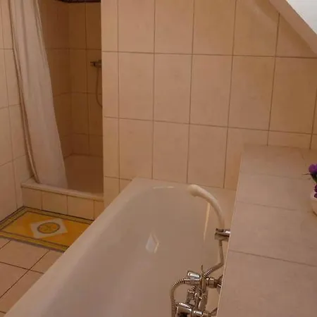 Holiday home Elegant With Sauna, Cleaning Included