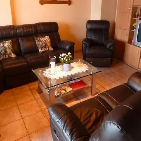 Holiday home Elegant With Sauna, Cleaning Included *